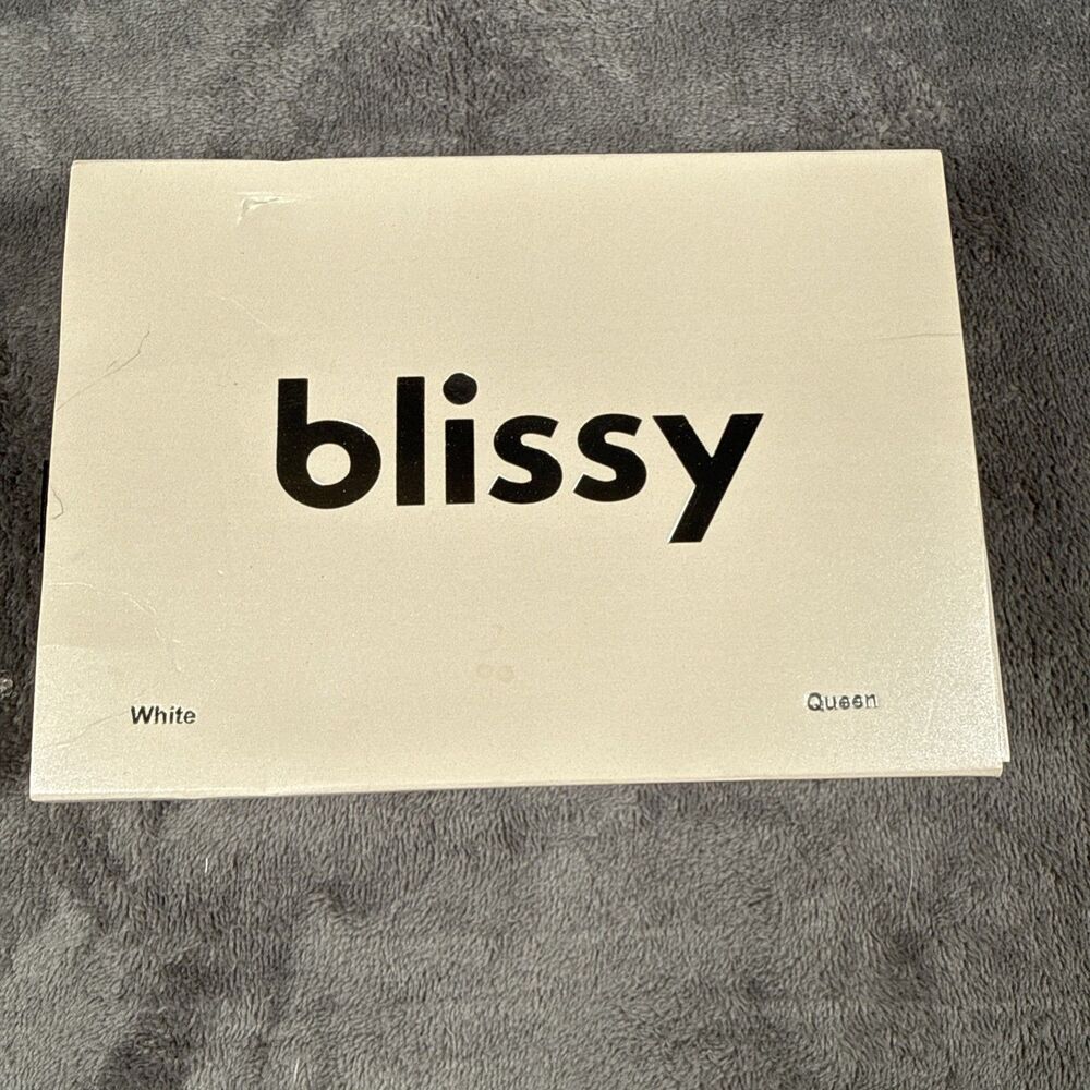 New Blissy 100% Mulberry Silk Pillowcase Queen White 20"x30" 1 Pack- Box Damage